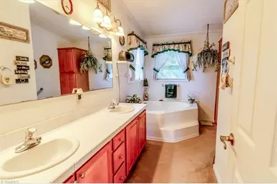 385 Wr Gillespie Road, Dobson, NC 27101 - Photo 24