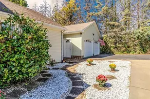 385 W R Gillespie Rd, Dobson, NC 27101 - Photo 8