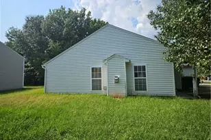 4240 Blazingwood Ct, Greensboro, NC 27406 - Photo 10