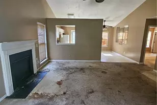 4240 Blazingwood Ct, Greensboro, NC 27406 - Photo 2
