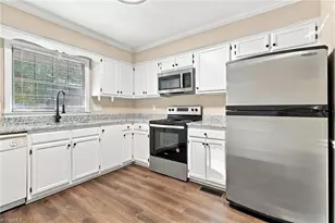3843 Johnson St, High Point, NC 27265 - Photo 4