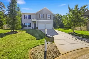 1017 Scotch Pine Way, Mebane, NC 27302 - Photo 2