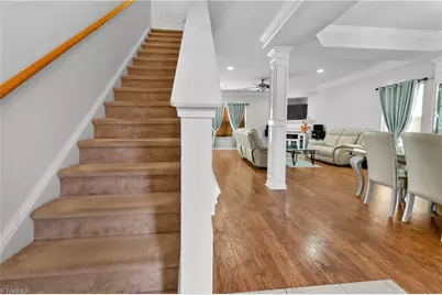 765 Spinning Wheel Point, High Point, NC 27265 - Photo 4