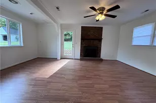 305 Kingston Dr, King, NC 27021 - Photo 6