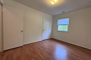 305 Kingston Dr, King, NC 27021 - Photo 22