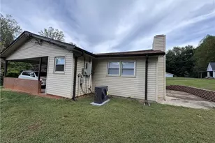 305 Kingston Dr, King, NC 27021 - Photo 28