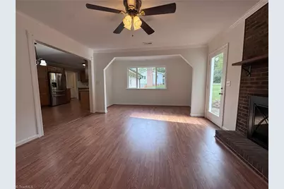 305 Kingston Drive, King, NC 27021 - Photo 8