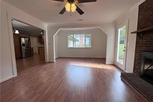 305 Kingston Dr, King, NC 27021 - Photo 8