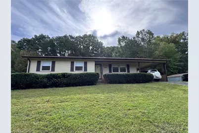 305 Kingston Drive, King, NC 27021 - Photo 1