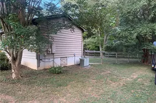 8099 McKnight Rd, Belews Creek, NC 27009 - Photo 4
