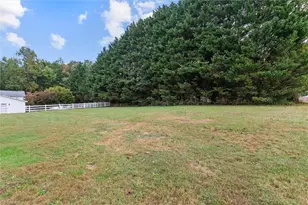 120 Robert Dr, State Road, NC 28676 - Photo 28