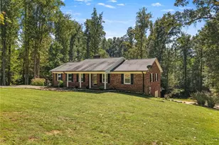 171 Jessie Reins Rd, Wilkesboro, NC 28697 - Photo 2