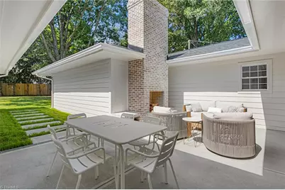 1109 Buckingham Road, Greensboro, NC 27408 - Photo 4
