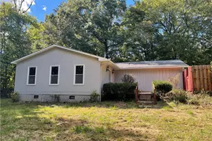 4039 Bethania Station Rd, Winston-Salem, NC 27106 - Photo 4
