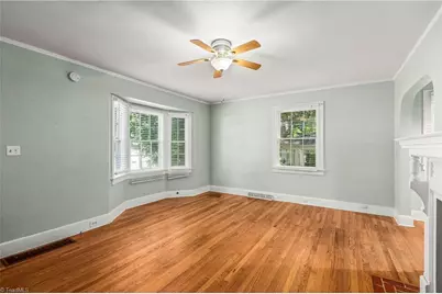 2746 Maplewood Avenue, Winston-Salem, NC 27103 - Photo 8