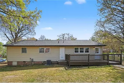 2526 Hyde Street, Burlington, NC 27217 - Photo 2