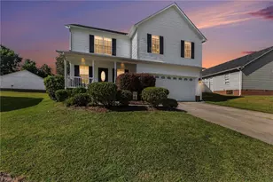 12 Marietta Ct, Thomasville, NC 27360 - Photo 2
