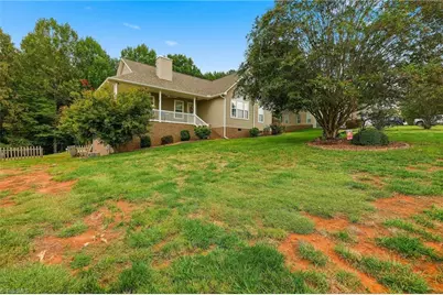 217 Sundance Circle, Statesville, NC 28625 - Photo 8