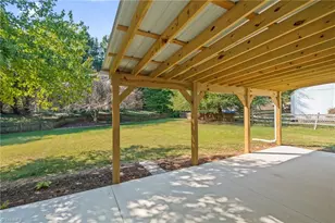 1112 Stamford Club Dr, Rural Hall, NC 27045 - Photo 36