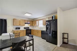 2925 Triangle Lake Rd, High Point, NC 27260 - Photo 4