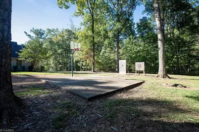 27 Hickory Trail, Thomasville, NC 27360 - Photo 18