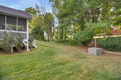 956 Heatherstone Drive, Winston-Salem, NC 27104 - Photo 24