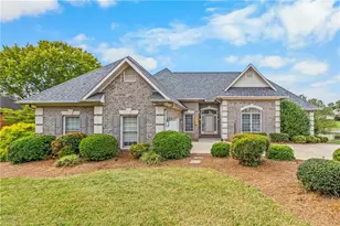 3785 Saddlebrook Dr, Trinity, NC 27370 - Photo 6