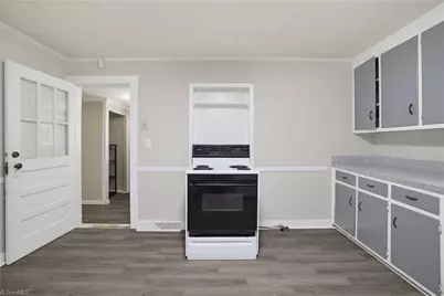 914 Phineas Drive, Kernersville, NC 27284 - Photo 14