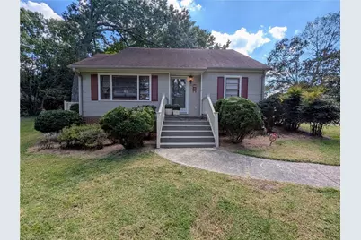 113 Circle Drive, Thomasville, NC 27360 - Photo 1
