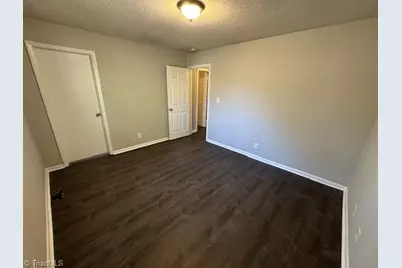 3915 Overland Heights #C, Greensboro, NC 27407 - Photo 14