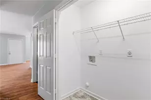 405 Dudley St, Greensboro, NC 27401 - Photo 22