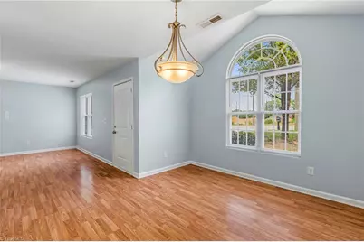 405 Dudley Street, Greensboro, NC 27401 - Photo 8