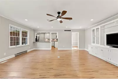 2502 Fairway Drive, Greensboro, NC 27408 - Photo 20