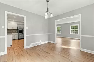 2502 Fairway Dr, Greensboro, NC 27408 - Photo 12