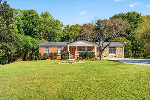 1802 N Chatham Ave, Siler City, NC 27344 - Photo 4
