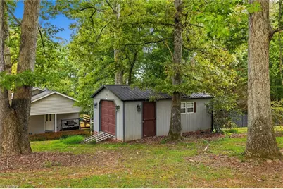 113 Little John Circle, North Wilkesboro, NC 28659 - Photo 8