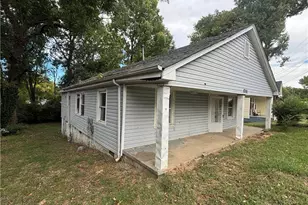 1711 Edmondson Pl, High Point, NC 27260 - Photo 2