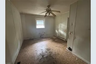 1711 Edmondson Place, High Point, NC 27260 - Photo 10