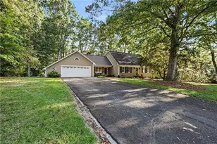 205 Beechwood Dr, Mocksville, NC 27028 - Photo 2