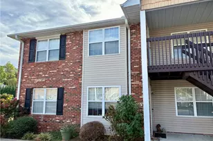 1218 Westbrook Ct, Archdale, NC 27263 - Photo 2