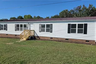 128 Loy Dr, Pelham, NC 27311 - Photo 2