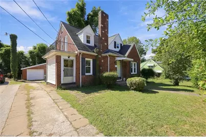 422 W 25th Street, Winston-Salem, NC 27105 - Photo 2
