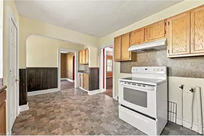 422 W 25th Street, Winston-Salem, NC 27105 - Photo 14