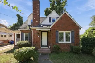 422 W 25th St, Winston-Salem, NC 27105 - Photo 1