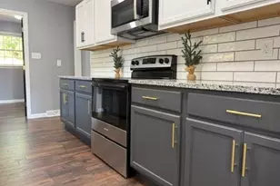 805 Plummer Dr, Greensboro, NC 27410 - Photo 14