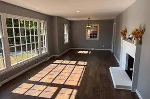 805 Plummer Dr, Greensboro, NC 27410 - Photo 6