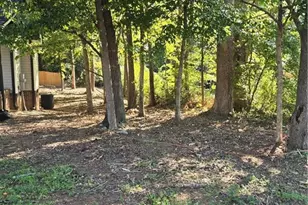 627 Kenneth Rd, Greensboro, NC 27455 - Photo 24