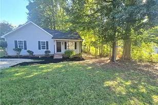 627 Kenneth Rd, Greensboro, NC 27455 - Photo 16