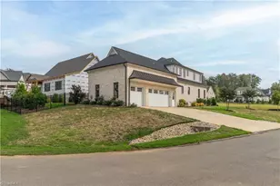 3923 Kinderton Strm Ln, Winston-Salem, NC 27106 - Photo 2