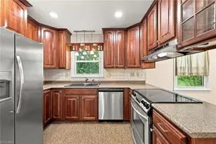 3701 Rolling Rd, High Point, NC 27265 - Photo 6